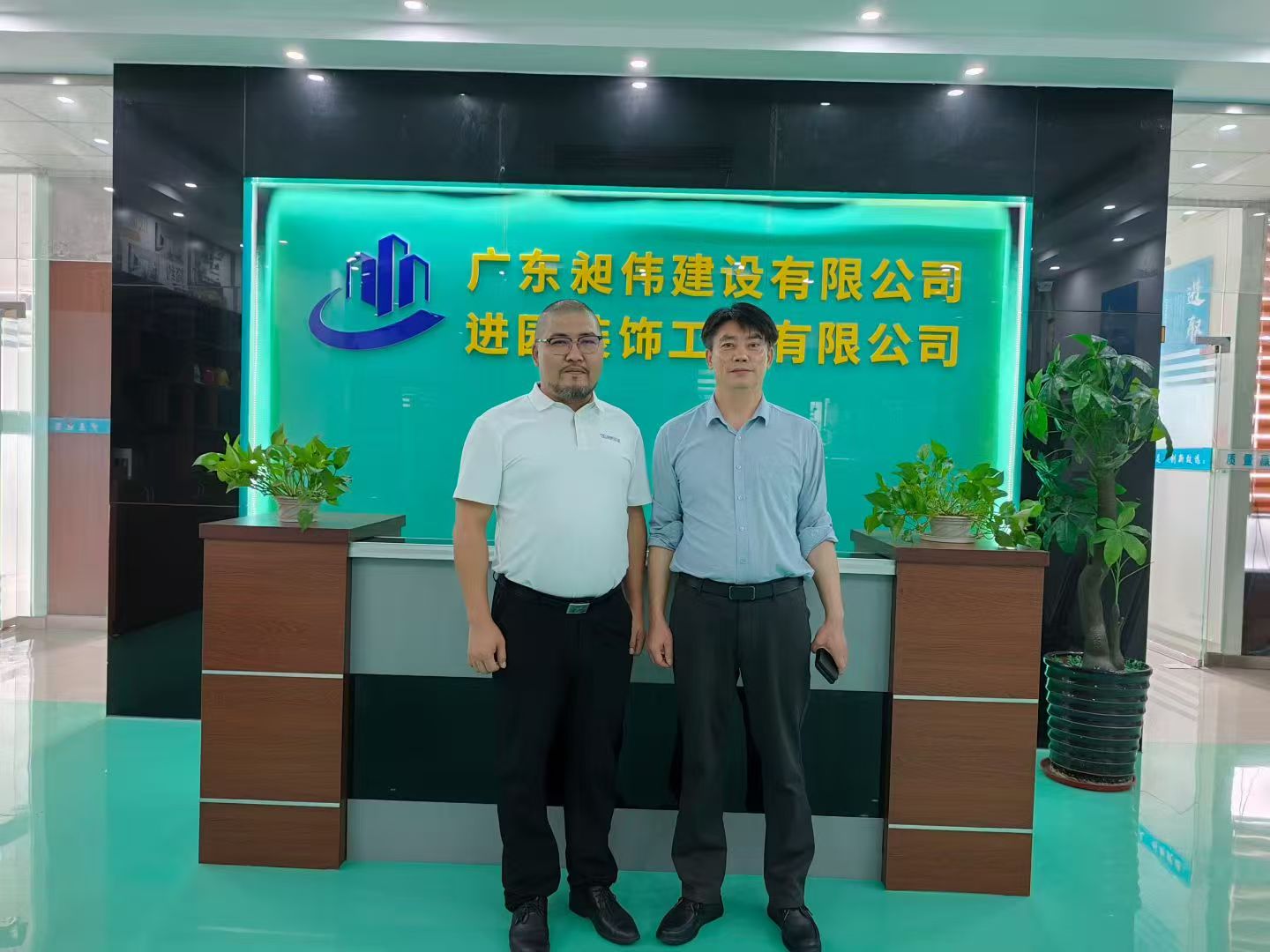 1762165094732799.jpg 1762165094732799.jpg