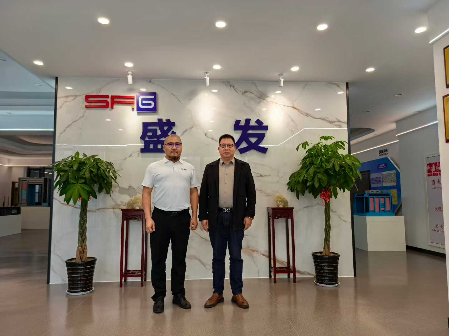 1762498770105907.jpg 1762498770105907.jpg